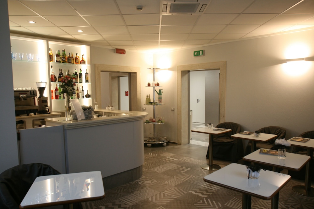 Hotel Principe Modena 42/63
