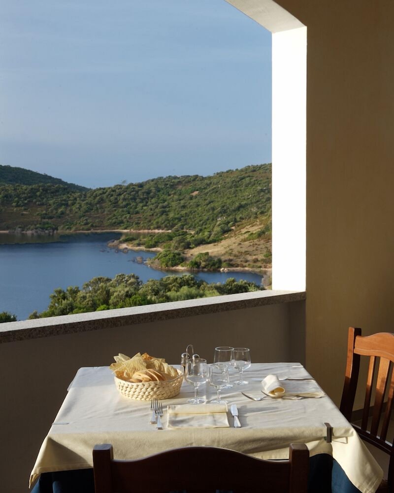Hotel Valkarana Relais di Campagna 36/50