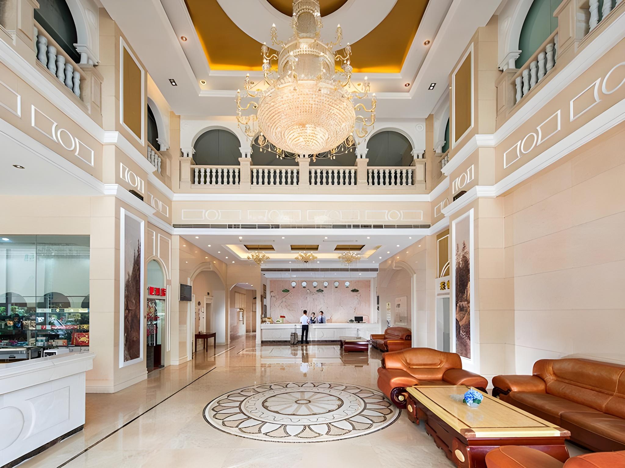 Vienna Hotel (Dongguan Chang'an Railway Station Bubugao) 17/46