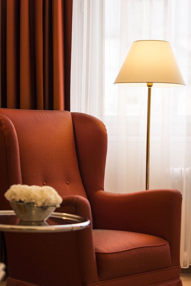 Hotel Bristol Berlin 63/84
