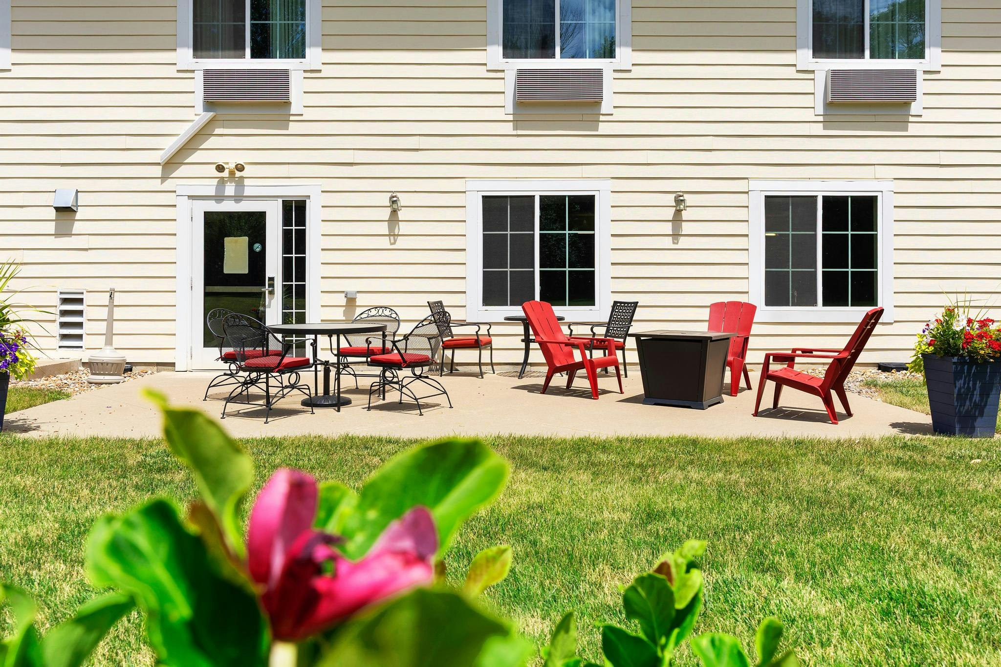 Cobblestone Hotel Knoxville 50/56