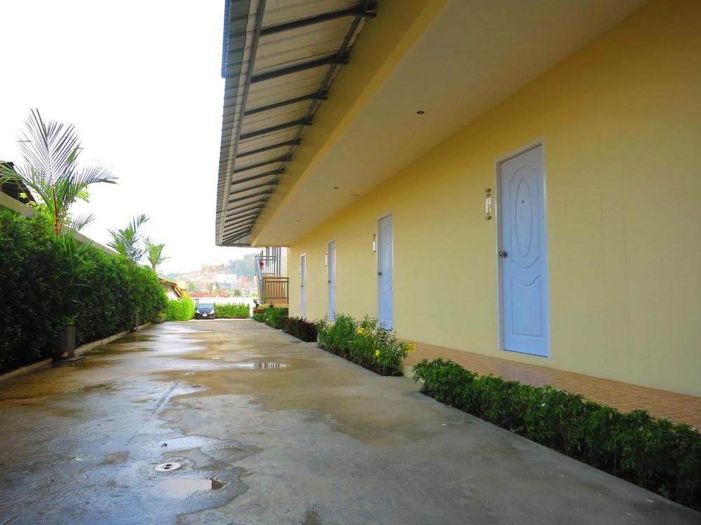 Winrisa Place 35/40