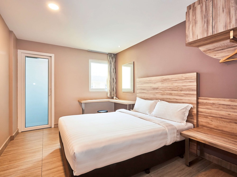 ibis budget Singapore Crystal 36/62
