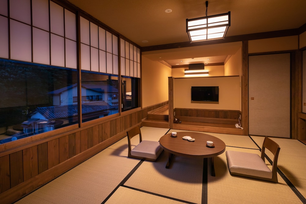 Kurokawa Onsen Ryokan Nanjoen 33/35