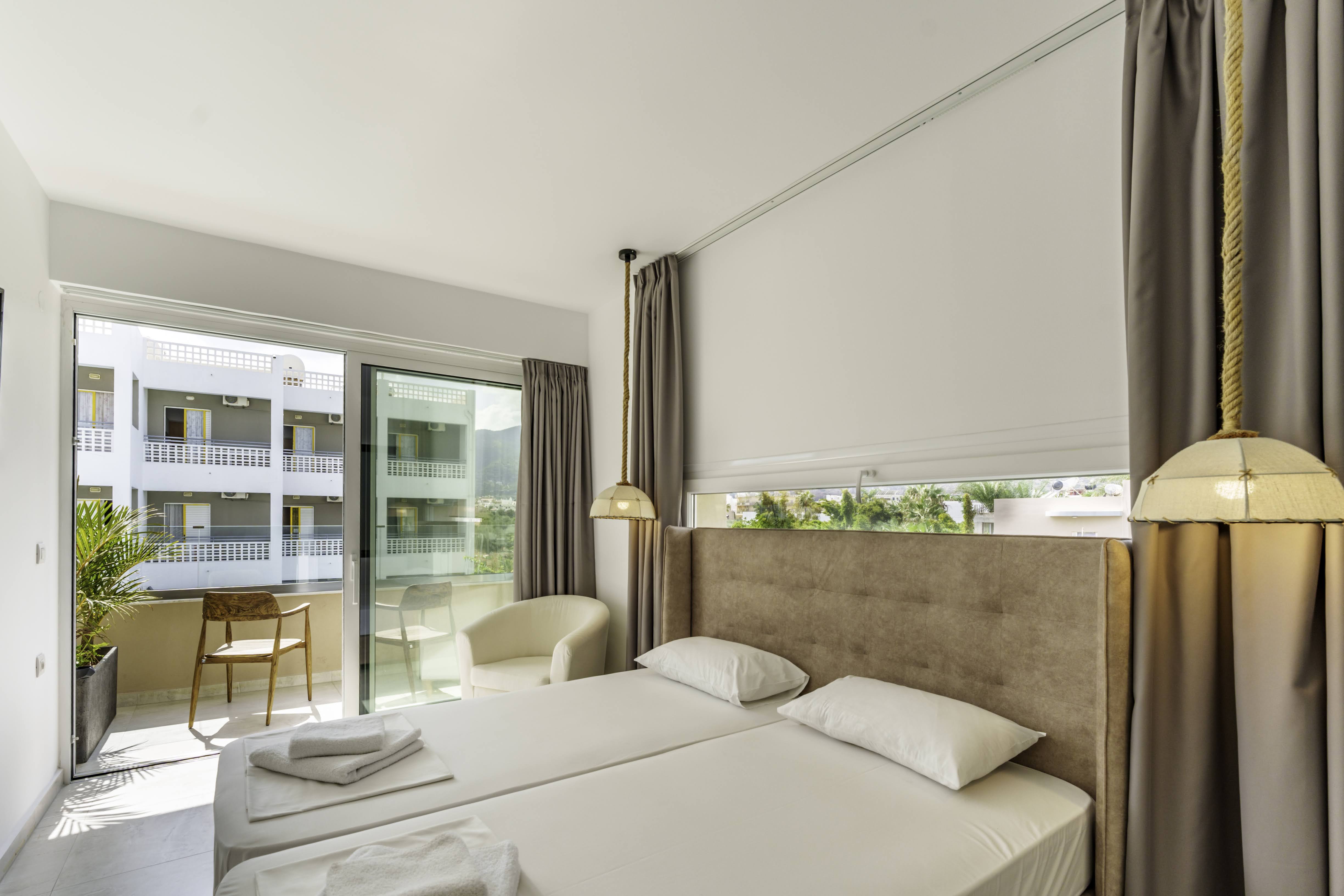 Stella Maria Hotel & Suites 15/50