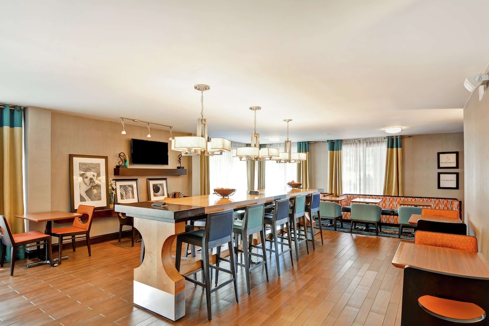 Hampton Inn Columbia-I-26 Airport 42/51