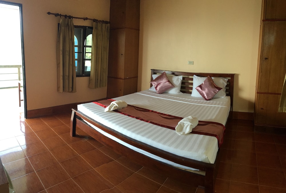 Ocean View Resort Koh Tao 24/71