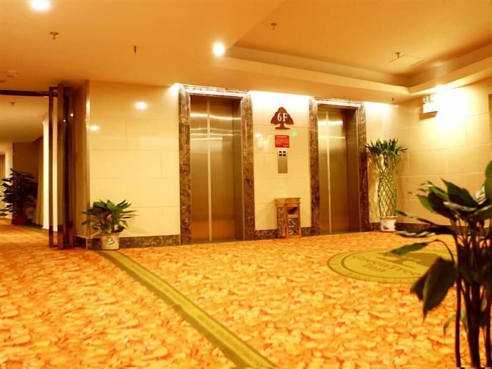 GreenTree Inn Zhuhai Changlong Airport 20/25
