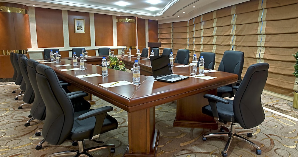 DoubleTree by Hilton Dubai Port Saeed. 58/65