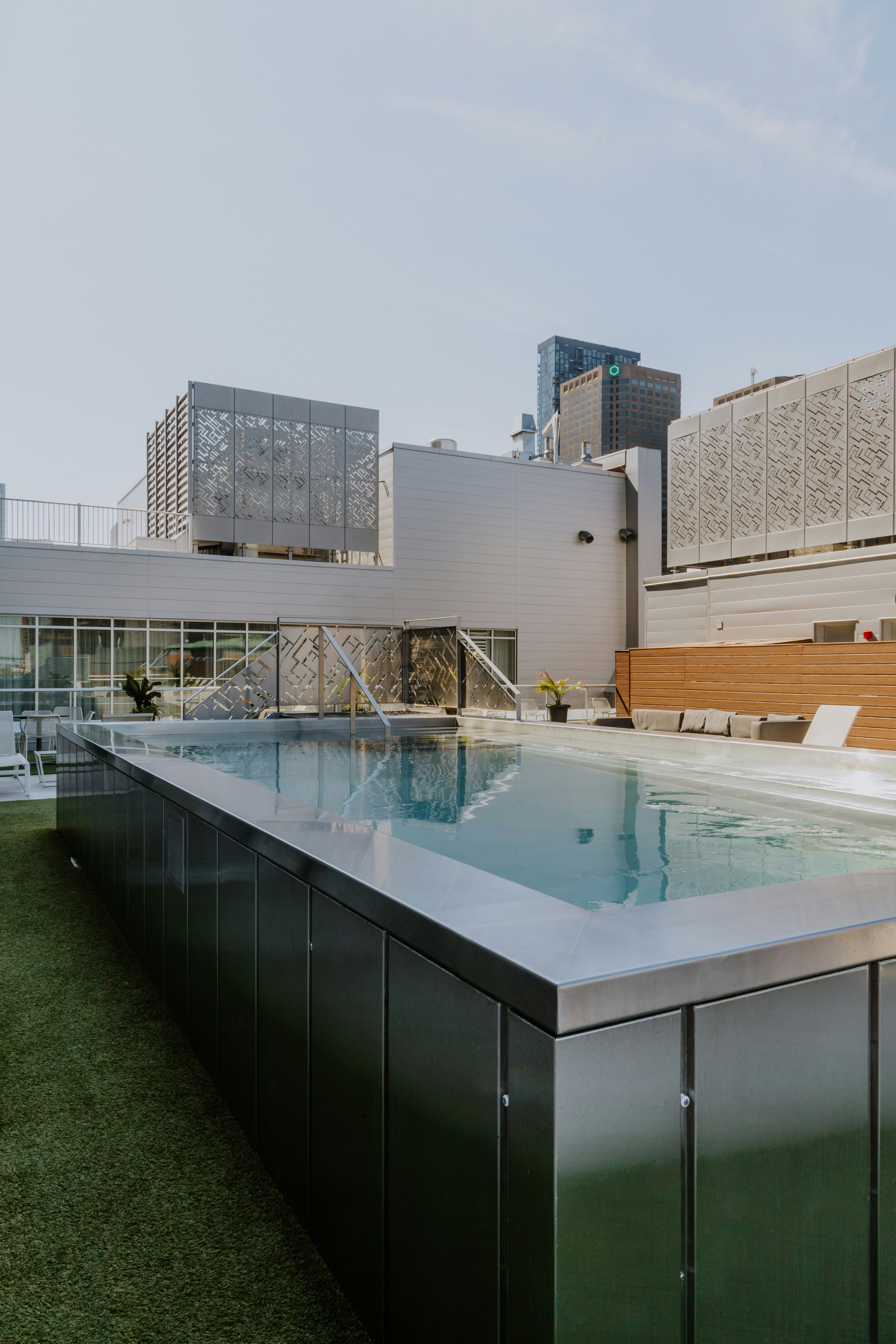 Hampton Inn by Hilton Montreal Downtown 42/44