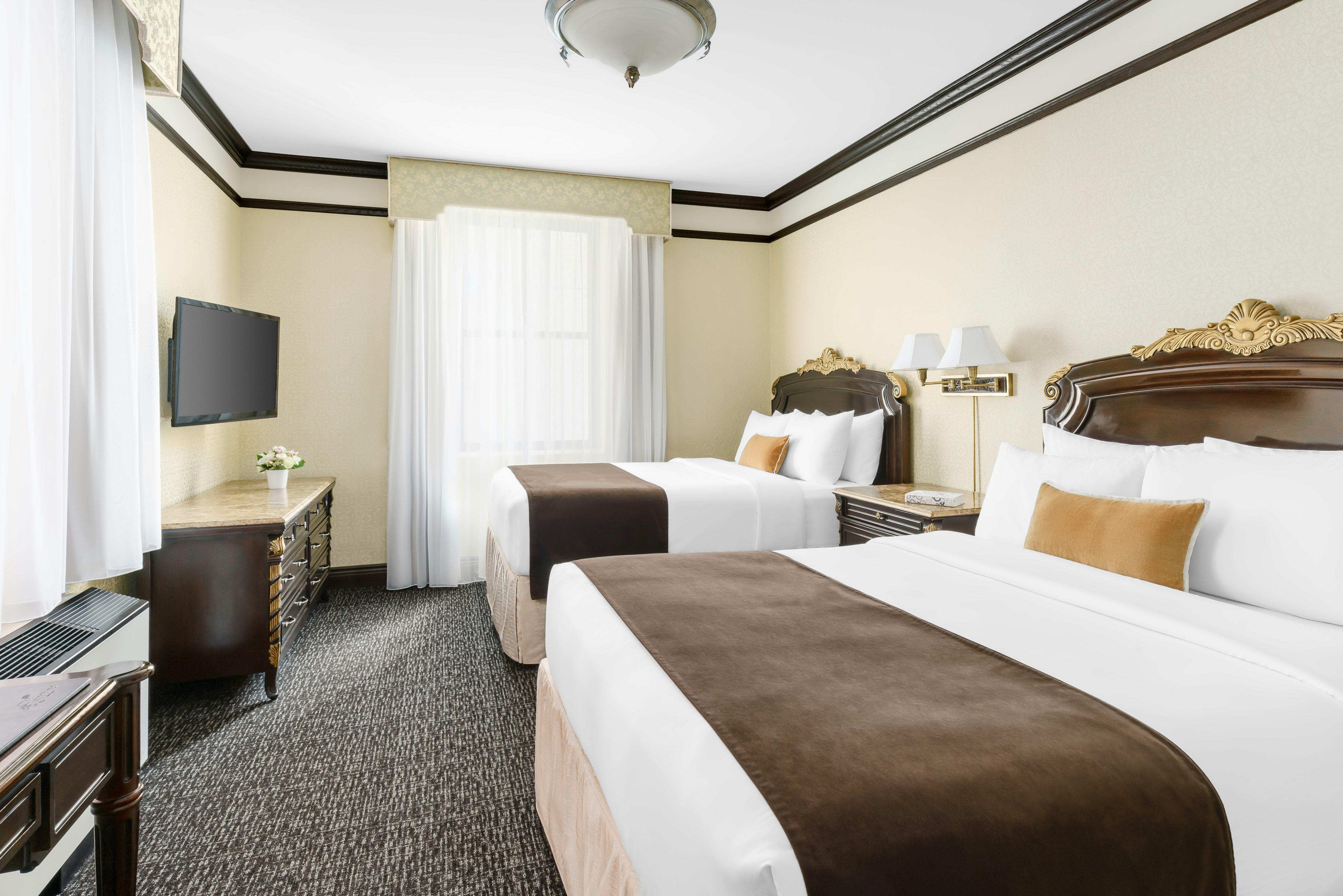 The Lucerne Hotel 20/53