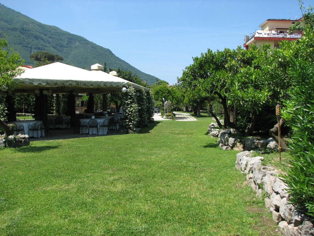 Hotel Parco 25/37