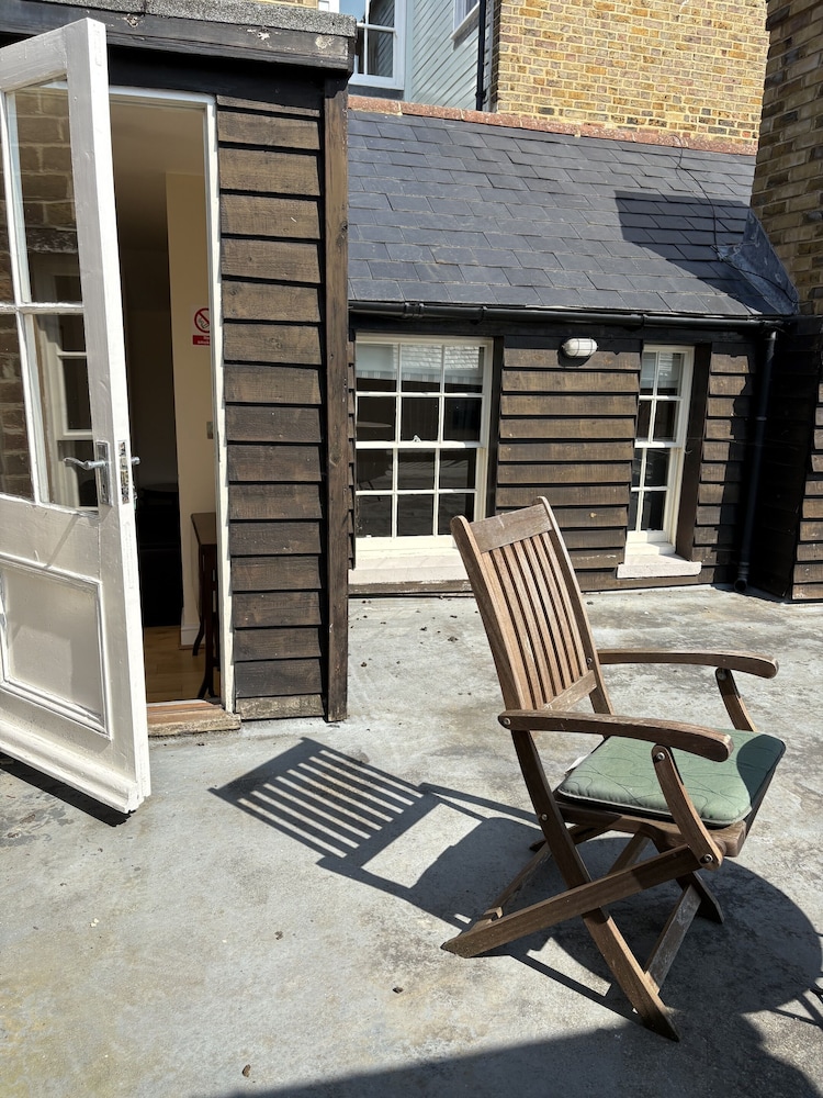 The Falstaff Ramsgate 28/50