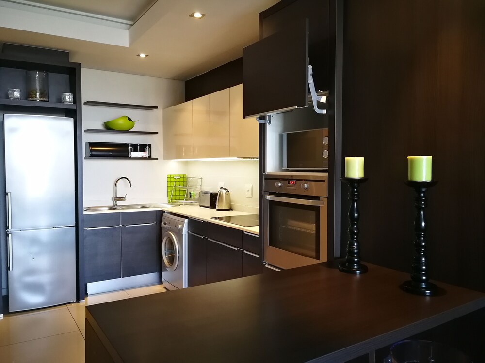 Lobby at The Residences At Crystal Towers, CAPE TOWN - WESTERN CAPE
