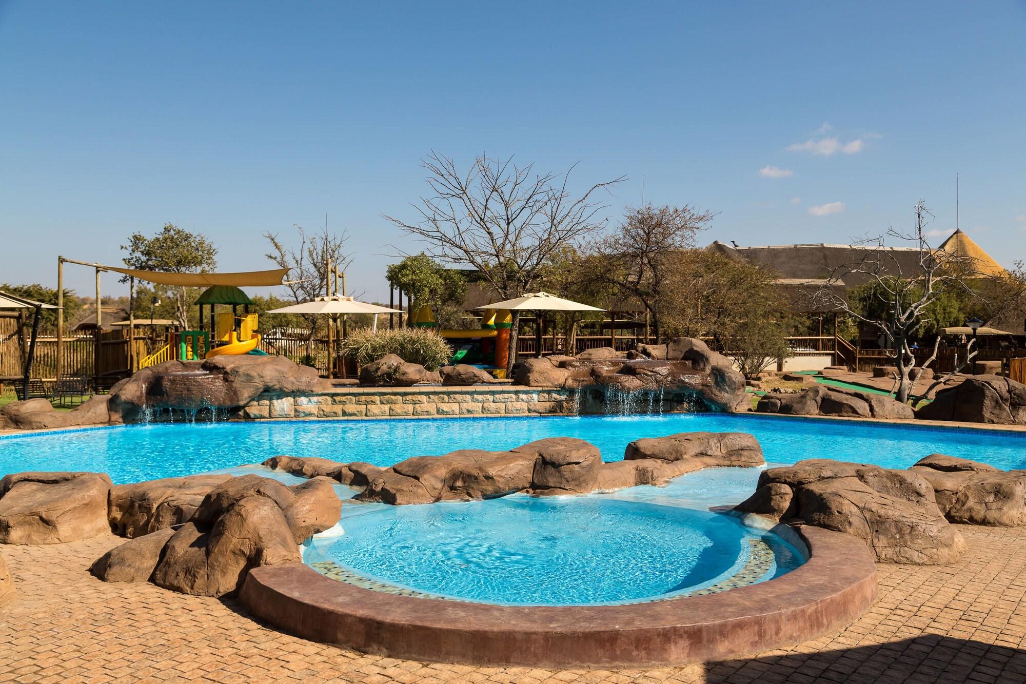 PROTEA ZEBULA LODGE 36/50