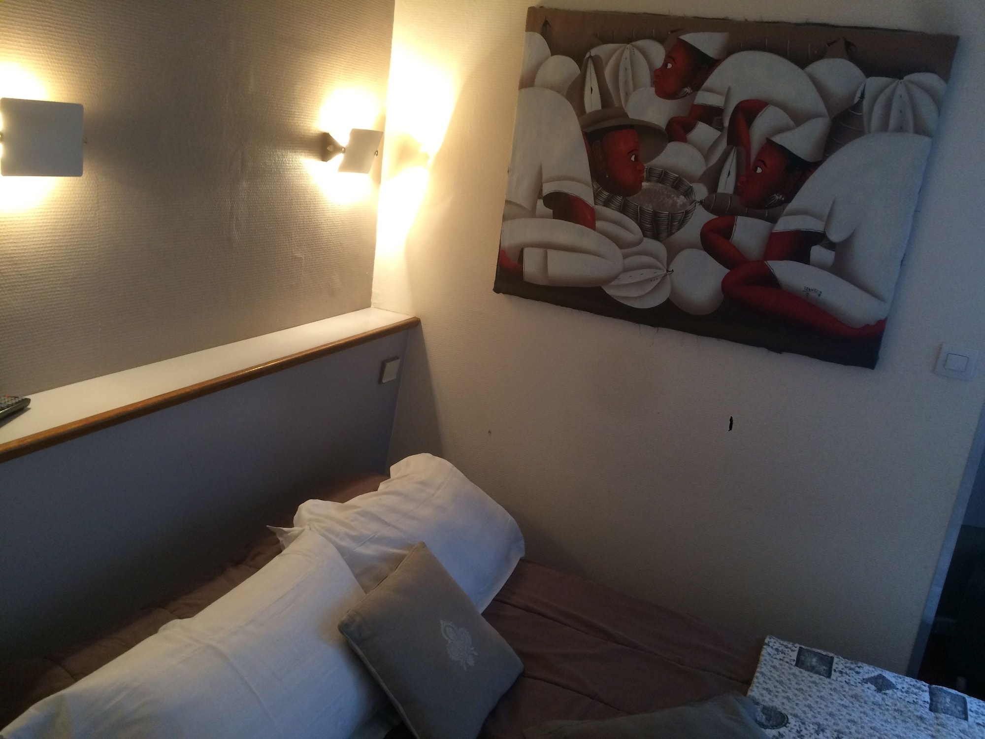 ROOM, TRIPLE