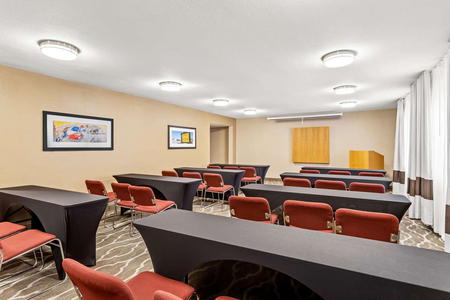 Comfort Inn and Suites Albuquerque Downtown 12/17
