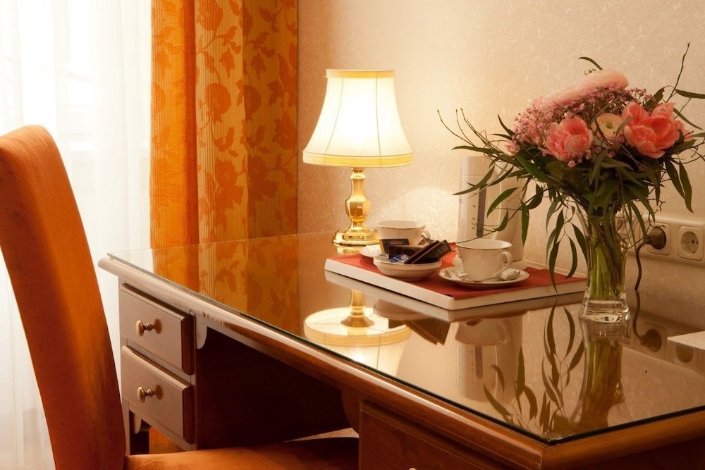 TOP CityLine Hotel Kaiserin Elisabeth 45/48