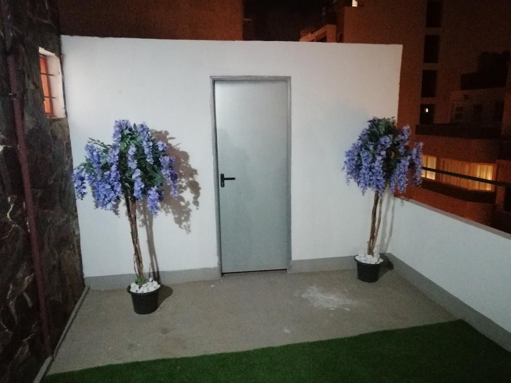 Hostal Alcaravaneras 26/43