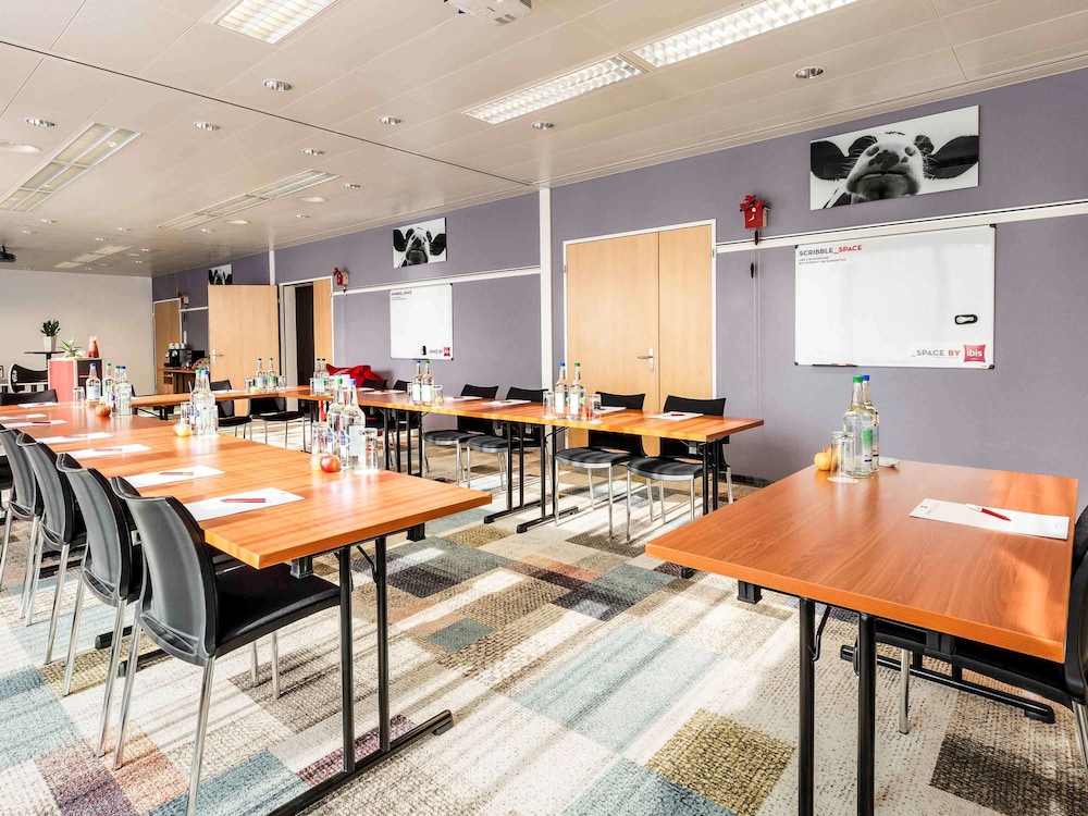 ibis Zurich Messe Airport 53/66