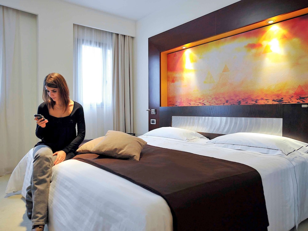 Mercure Olbia Hotel e Spa 34/76
