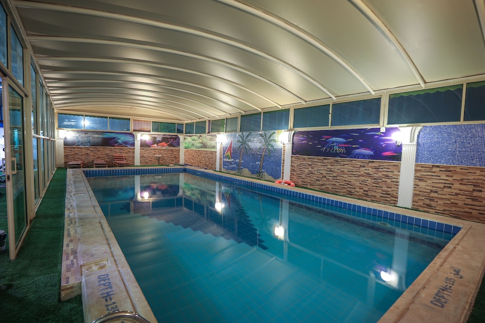 فندق ميرال كراون(Meral Crown Hotel) 25/62