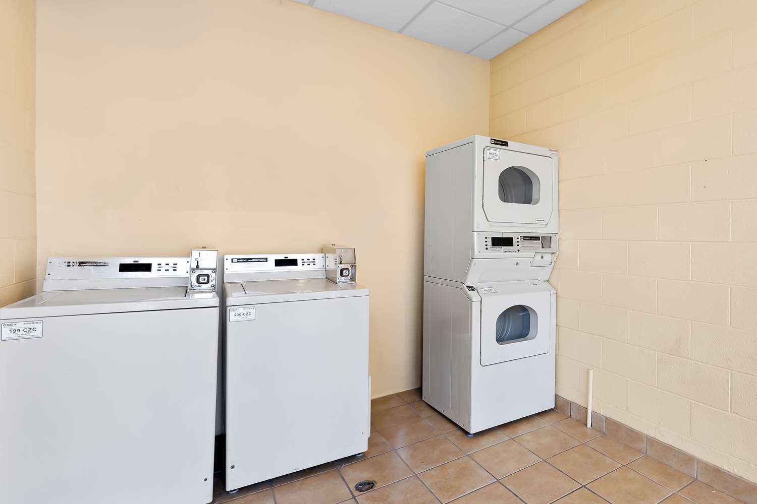 Best Western Knoxville Suites - Downtown 24/39