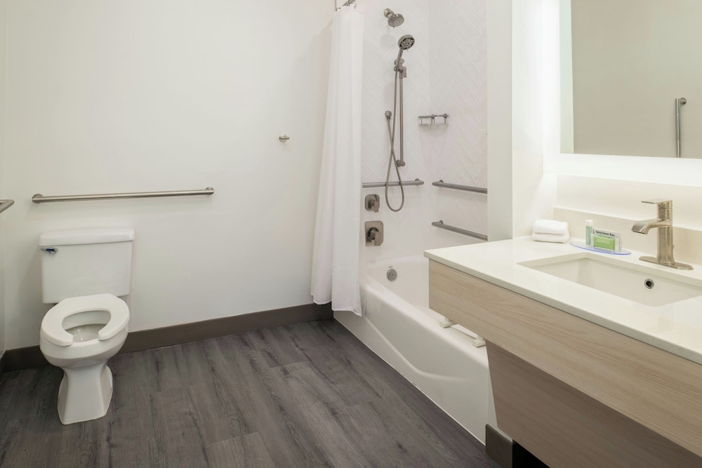 Holiday Inn Express Hotel Suites San Pablo Richmond Area 60/60