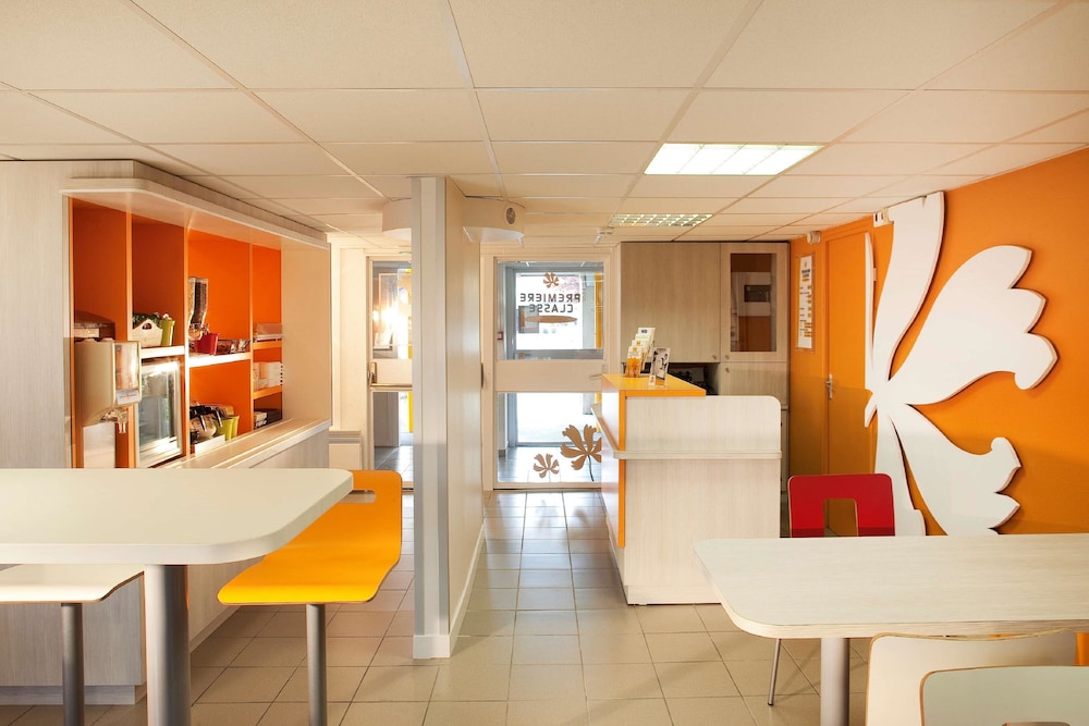 Premiere Classe Valenciennes Ouest - Petite Foret 35/56