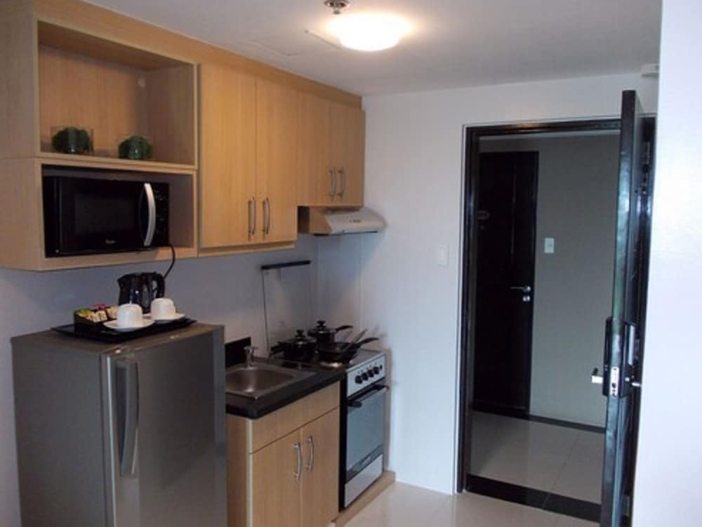 Avant Serviced Suites 38/52