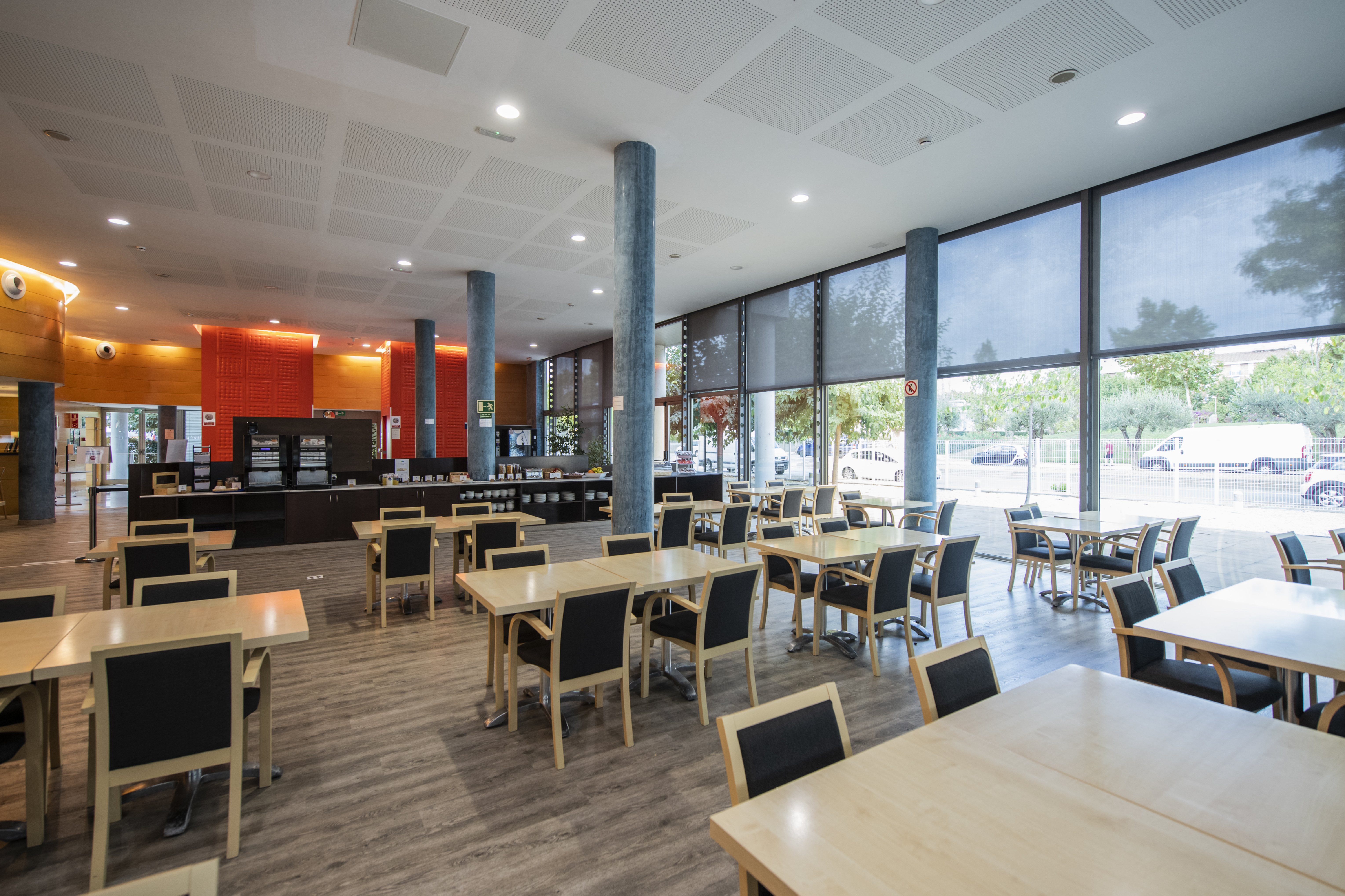 Holiday Inn Express Molins de Rei 38/62
