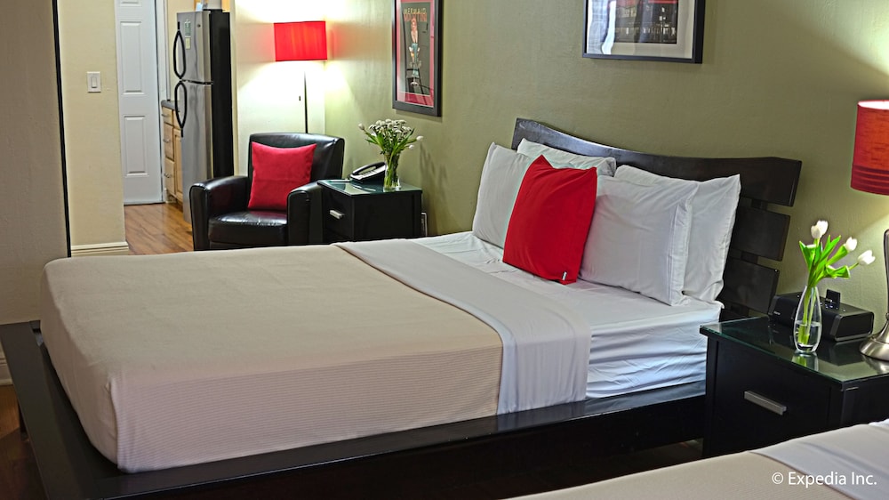 SUITES ON SOUTH BEACH 22/65