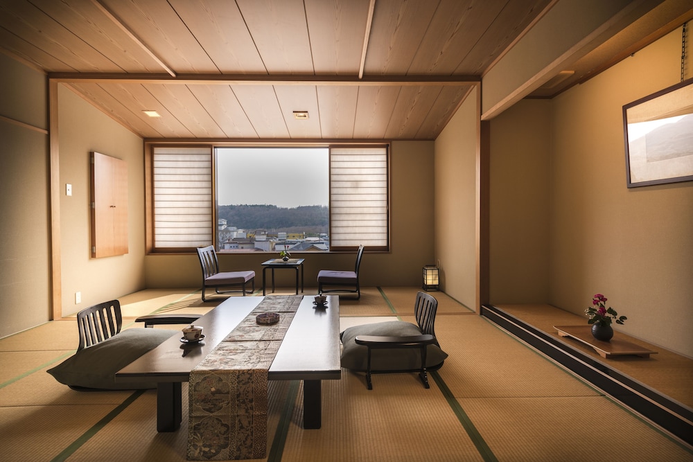 Ryokan Sanjiro 43/49