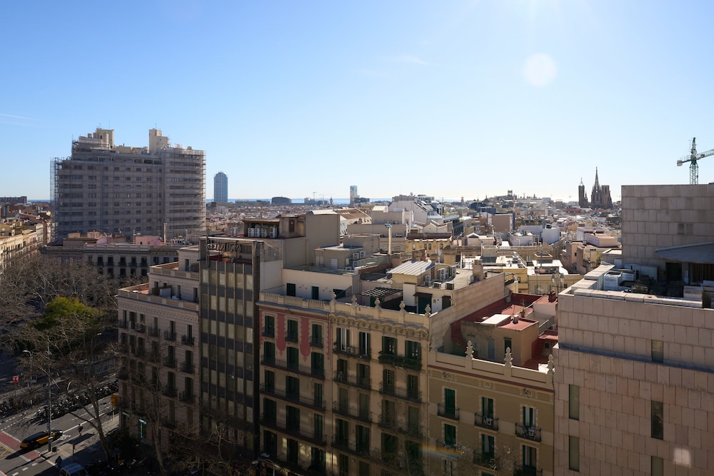 Hotel Catalonia Square in BARCELONA