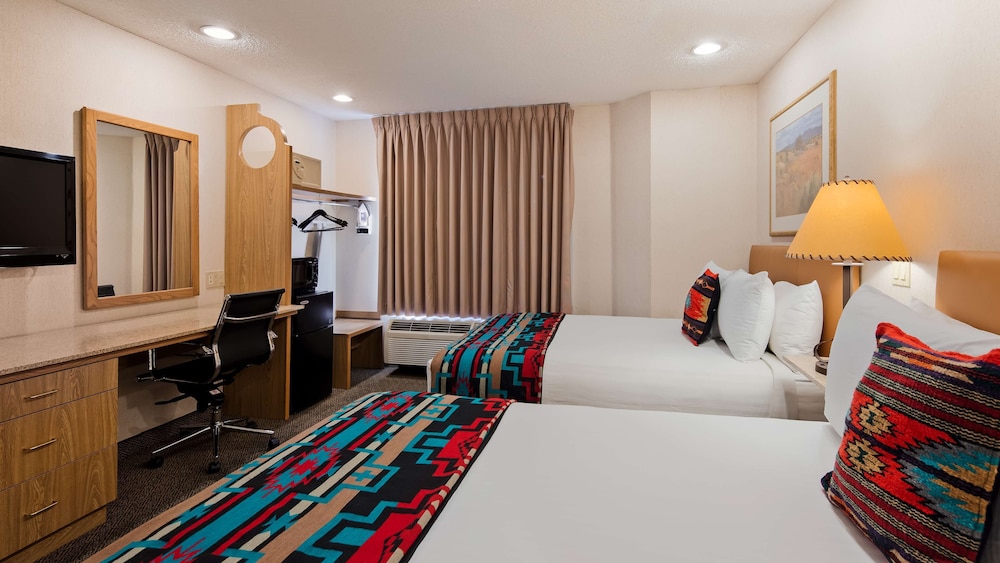Inn at Santa Fe, SureStay Collection by Best Western 8/41