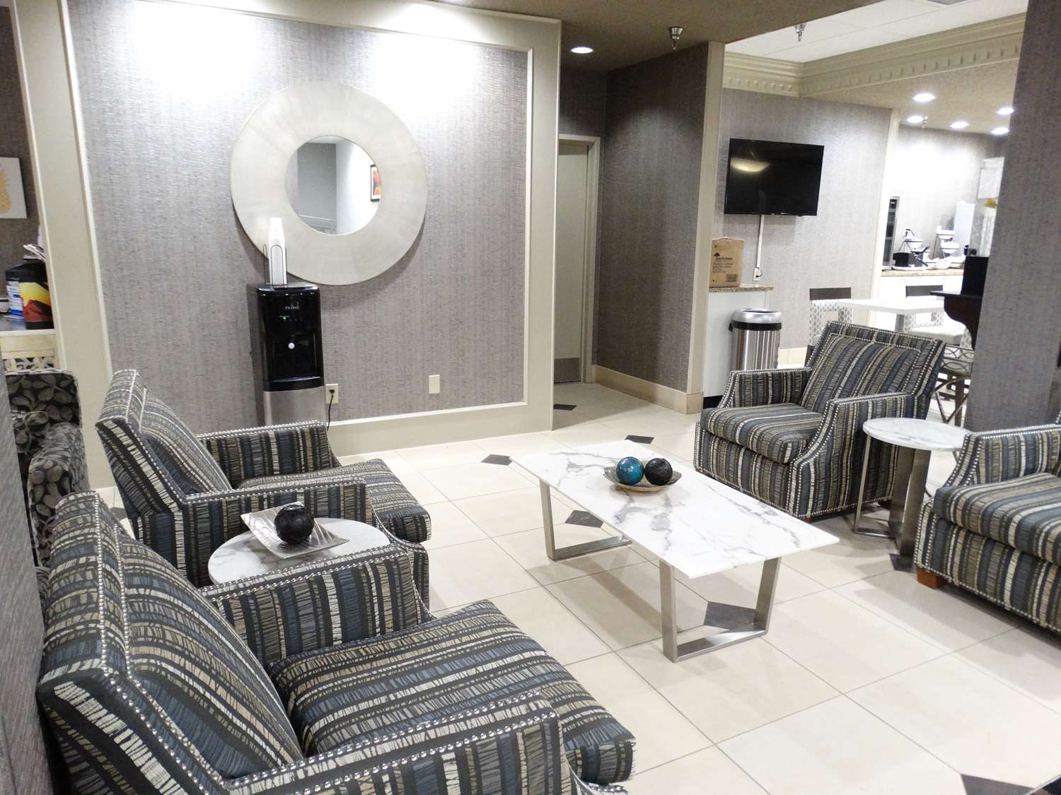 Sonesta Essential Hotels Overland Park 15/18