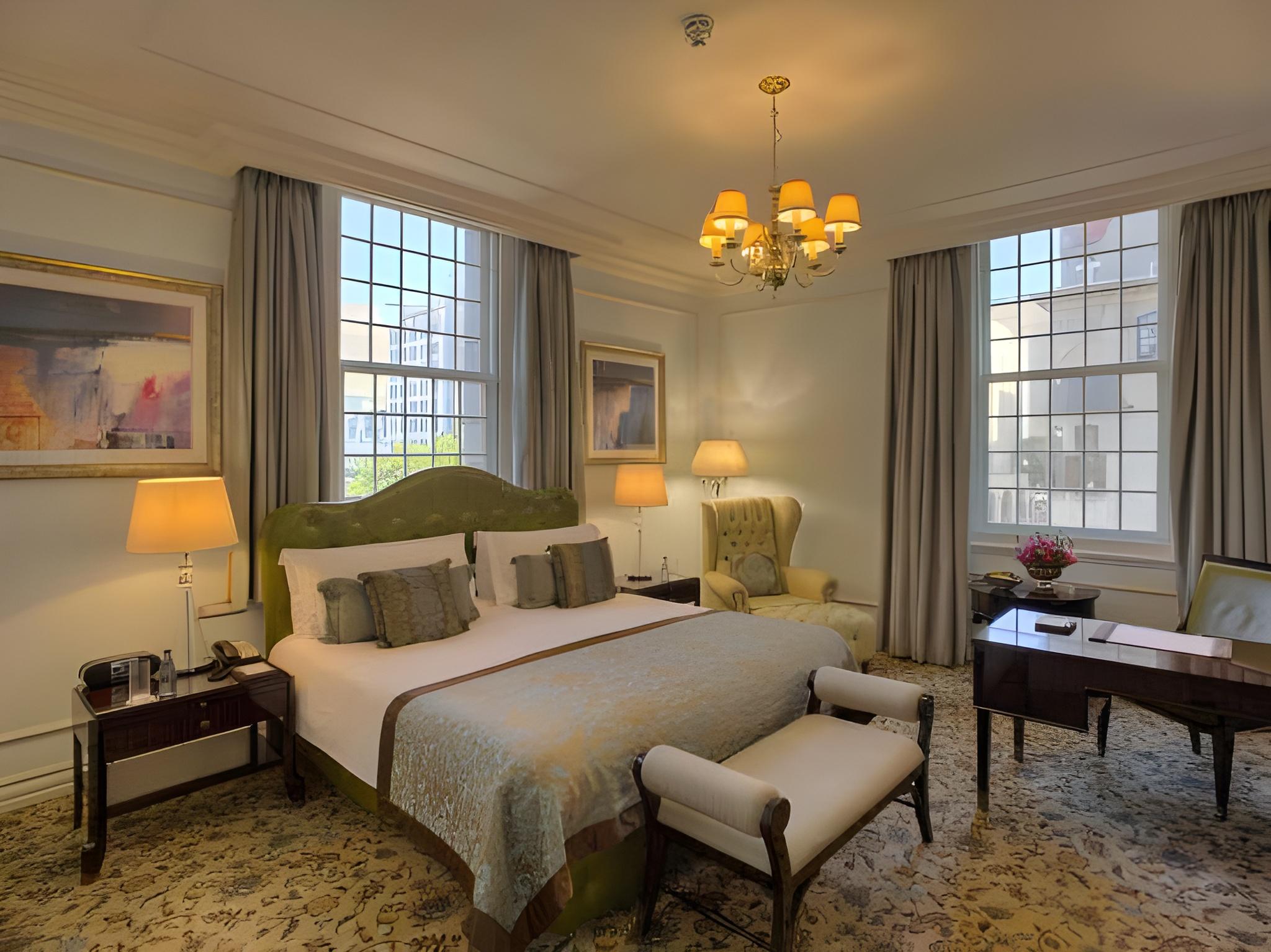 Heritage, Luxury, King Bed, City View