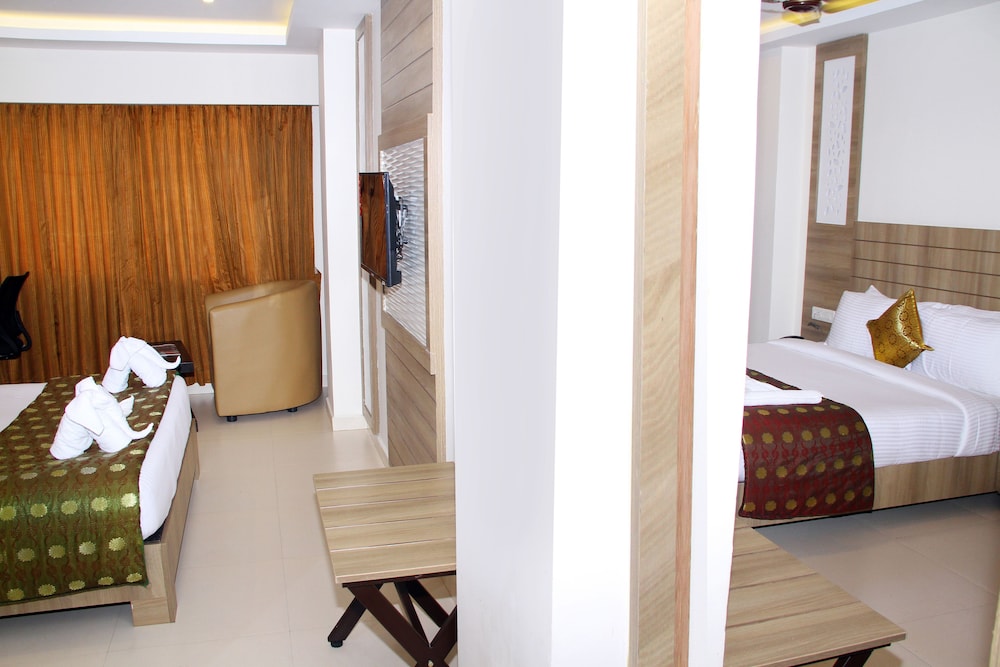 Hotel Vinayaga 15/25