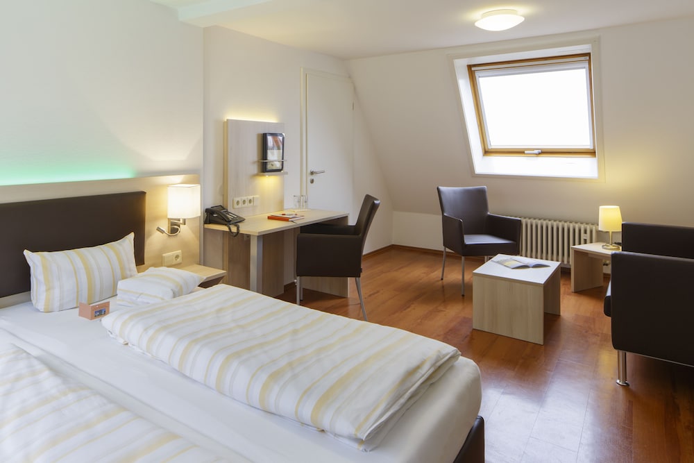 SUPERIOR, DOUBLE BED