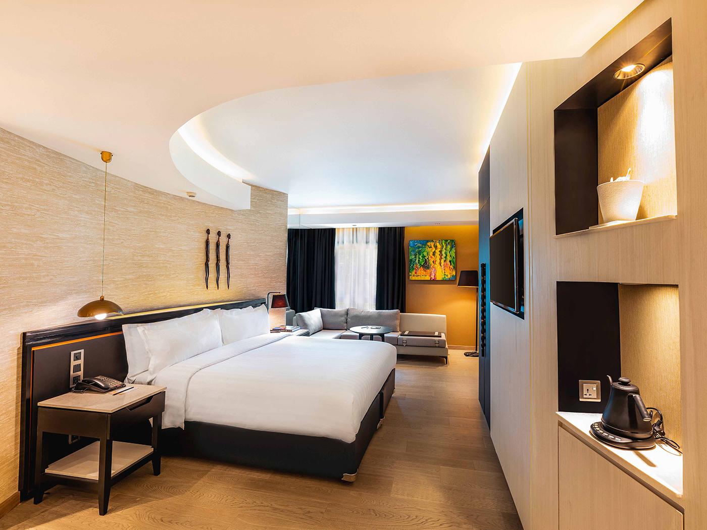 DELUXE ROOM