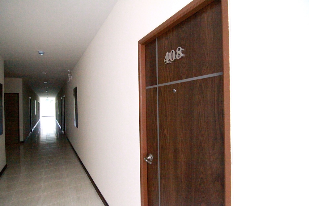 Ttt Hotel 38/48
