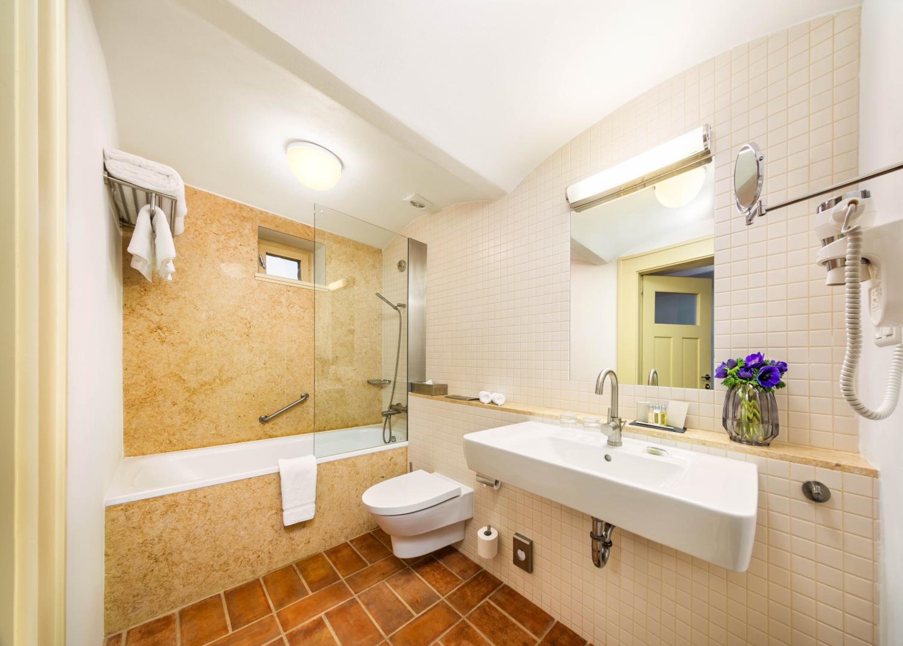 جناح عائلي، Bellevue Hotel Karlov 5/5