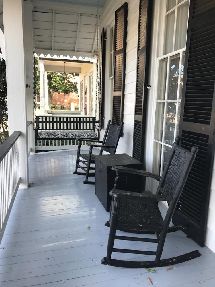 Riverboat Bed & Breakfast 30/43
