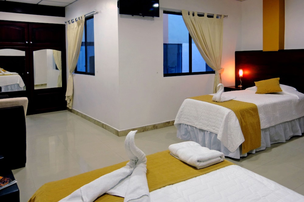 Hotel Brisas Del Pacifico 34/65