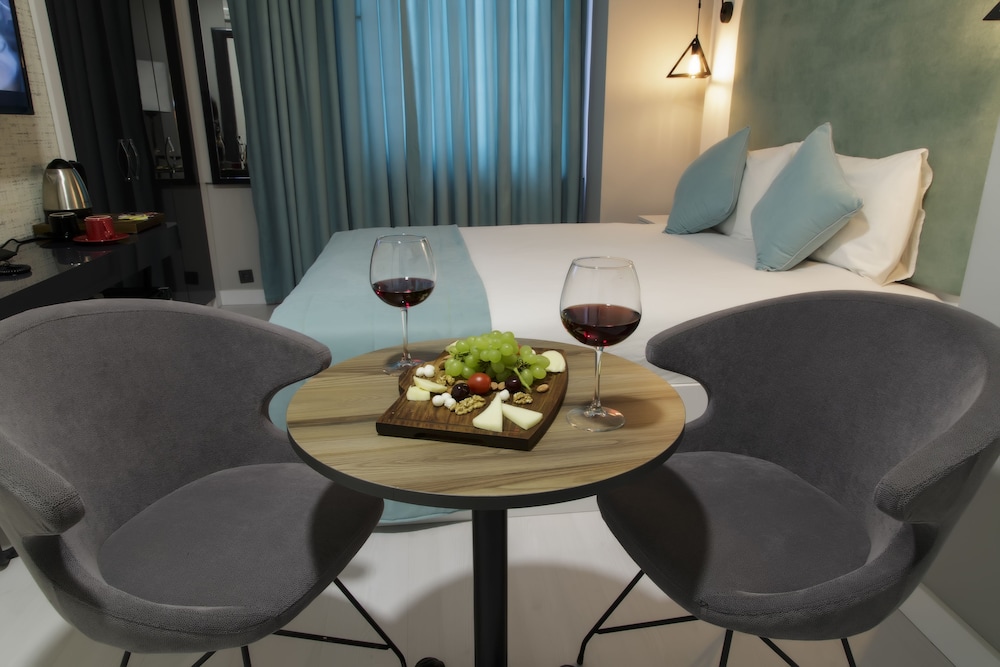 Des Suites Hotel 45/53