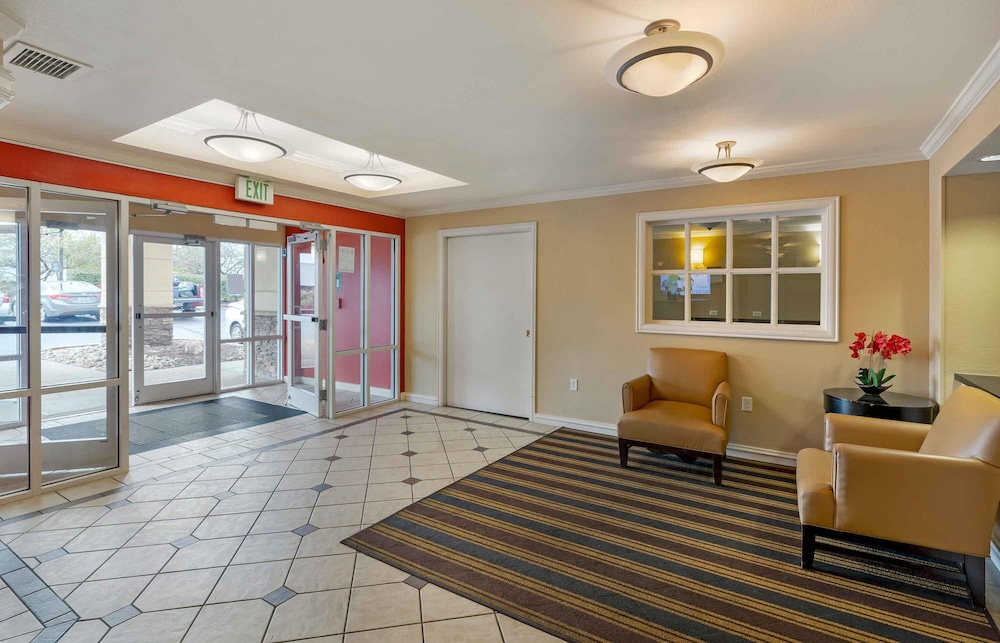 Extended Stay America - St. Louis - Westport - Central 38/62