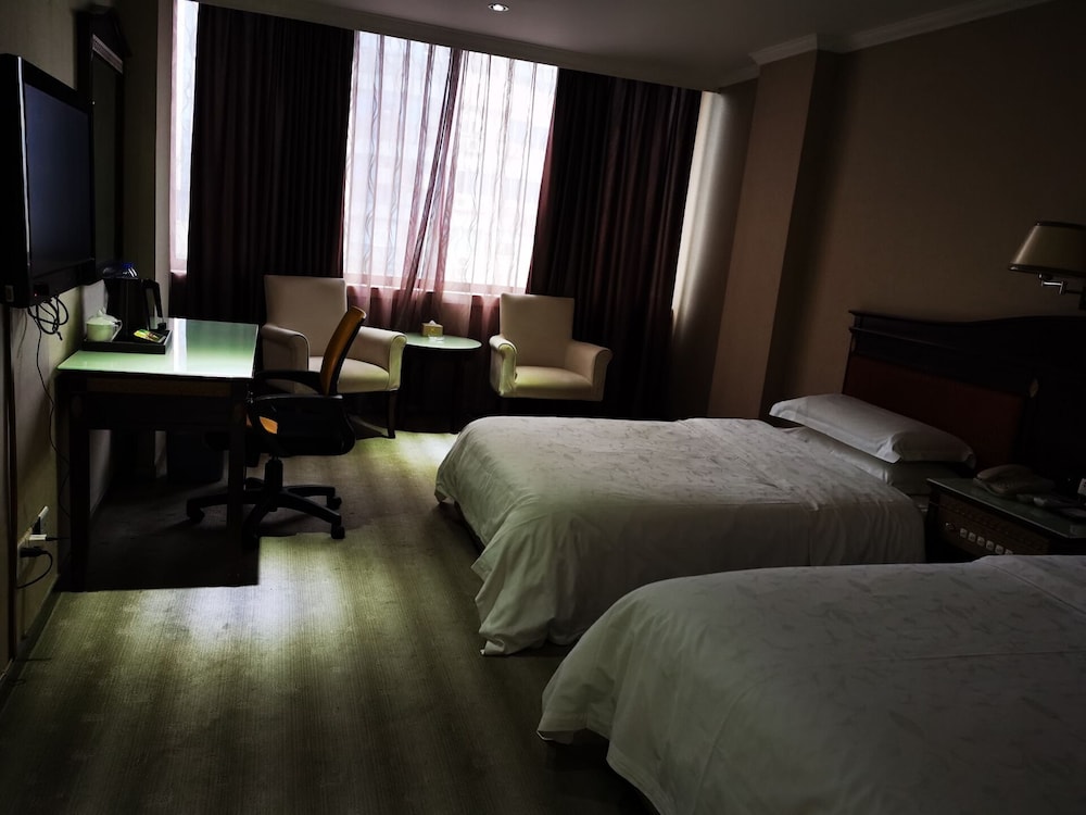 Kaiserdom Hotel Huayue 25/50
