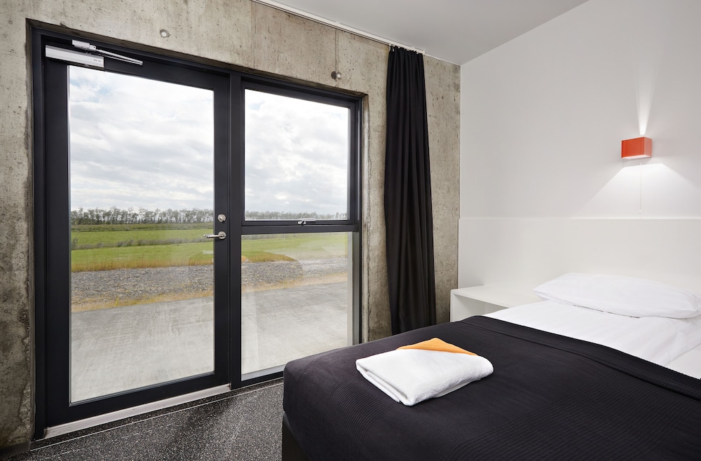 Seljavellir Guesthouse 13/40