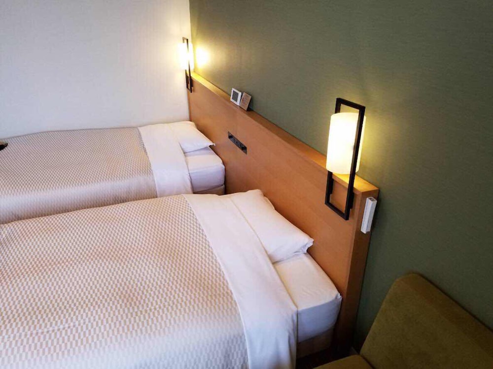 Candeo Hotels Matsuyama Okaido 16/50
