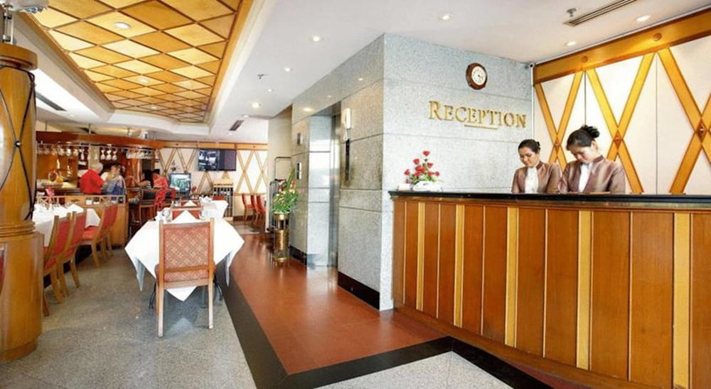 Majestic Suites 9/34
